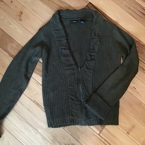 Women’s Daytrip green zip front sweater.  Small